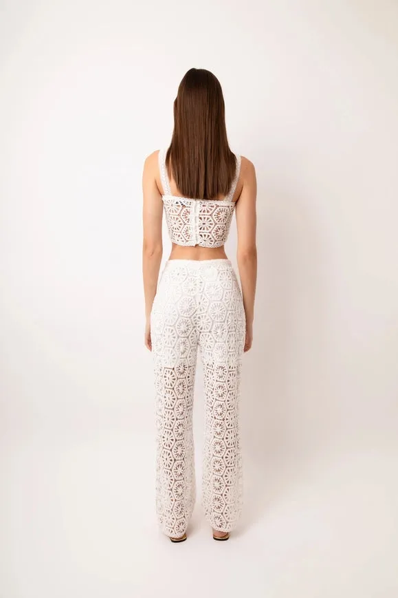 Capri Crochet Rear Zip Straight Pants