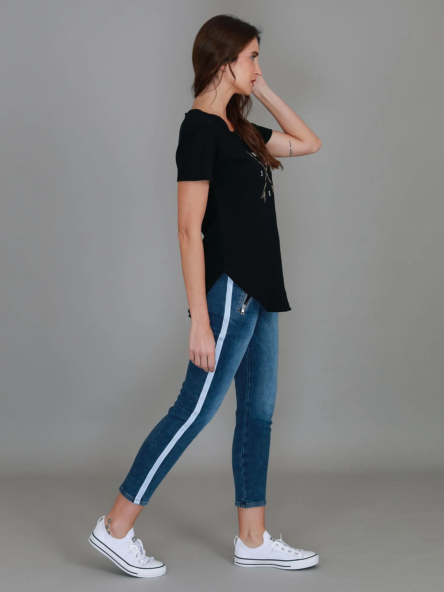 Cooma Arrow Graphic T Shirt