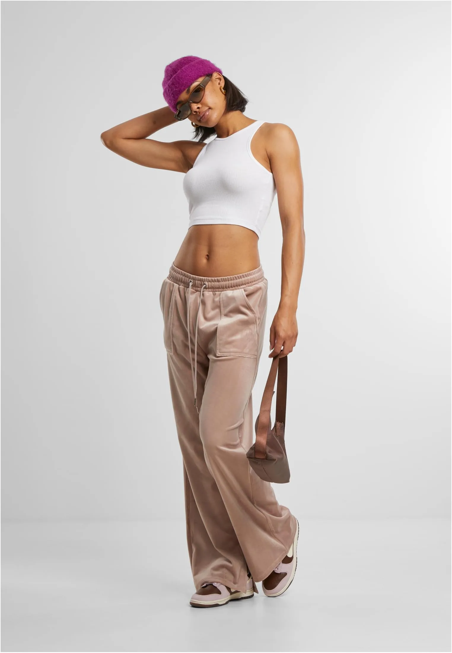 UC Velvet Sweatpants